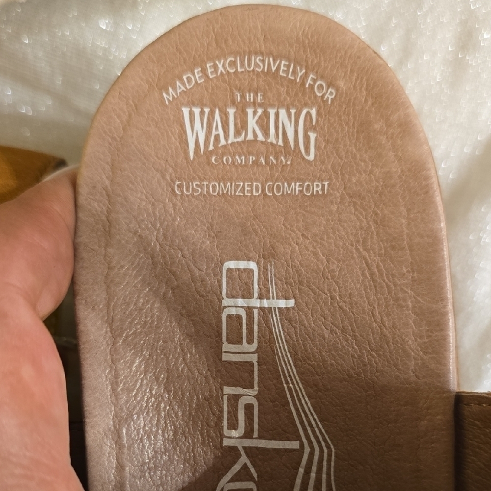 Dansko Tan Sandals Strappy Comfort Design - Picture 3 of 11